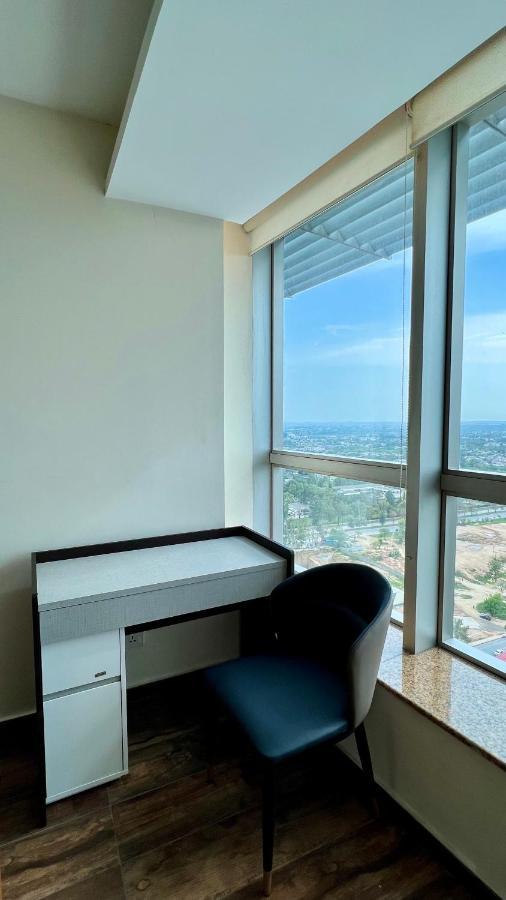Centaurus Apartment Islamabad Ngoại thất bức ảnh
